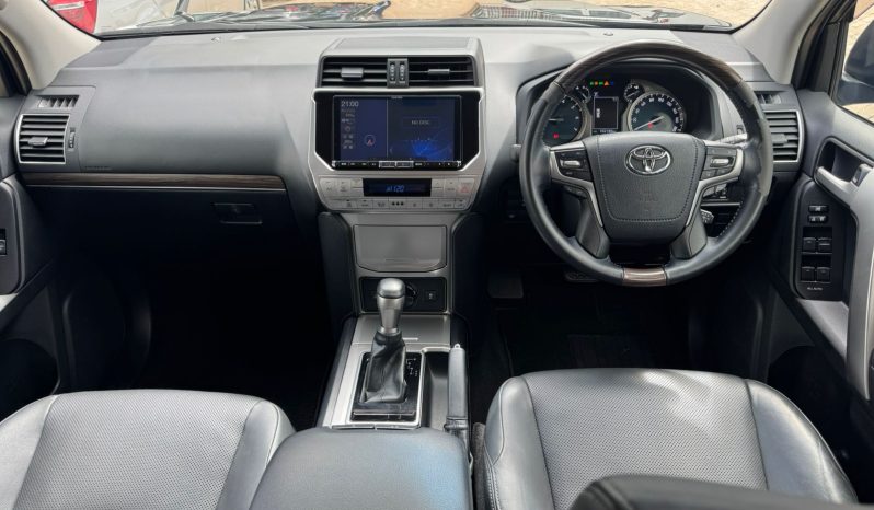 
								Toyota Land cruiser prado TX full									