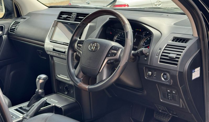 
								Toyota Land cruiser prado TX full									