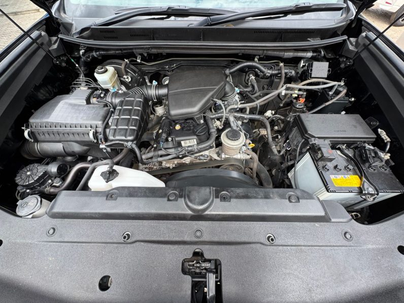 
								Toyota Land cruiser prado TX full									