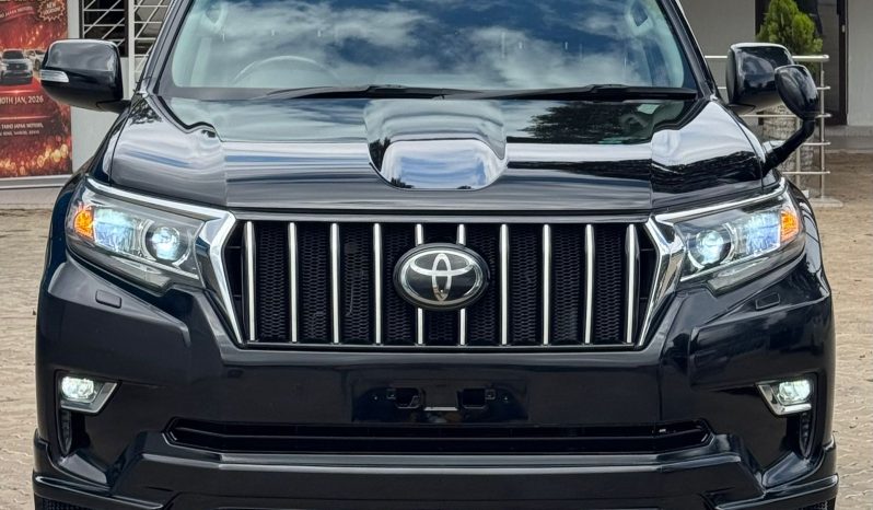 
								Toyota Land cruiser prado TX full									