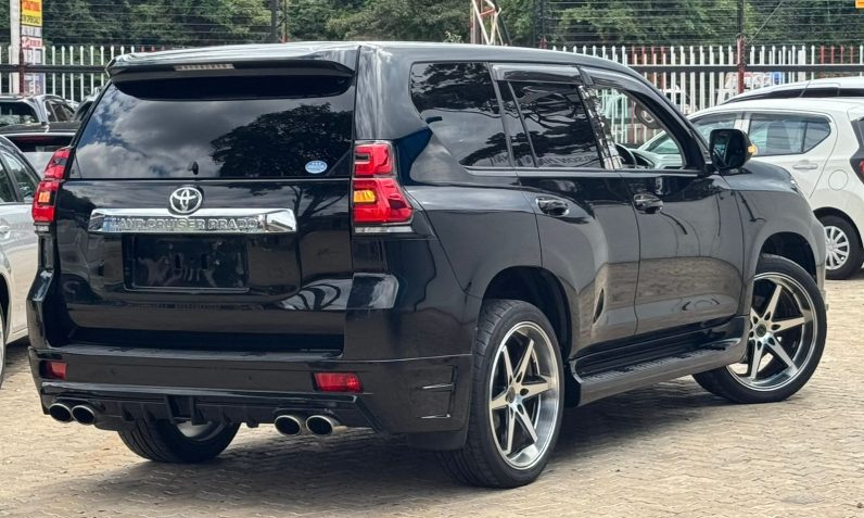 
								Toyota Land cruiser prado TX full									