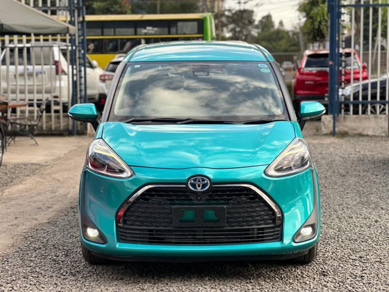 
								Toyota Sienta full									