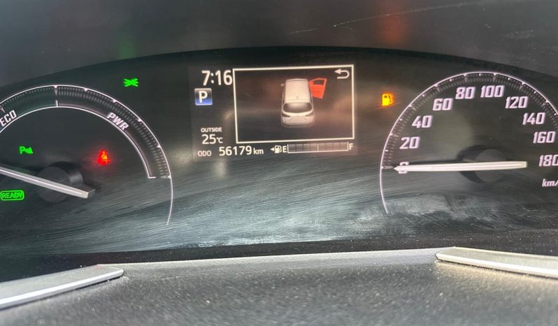 
								Toyota Sienta full									