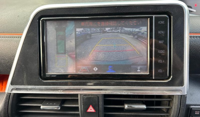
								Toyota Sienta full									