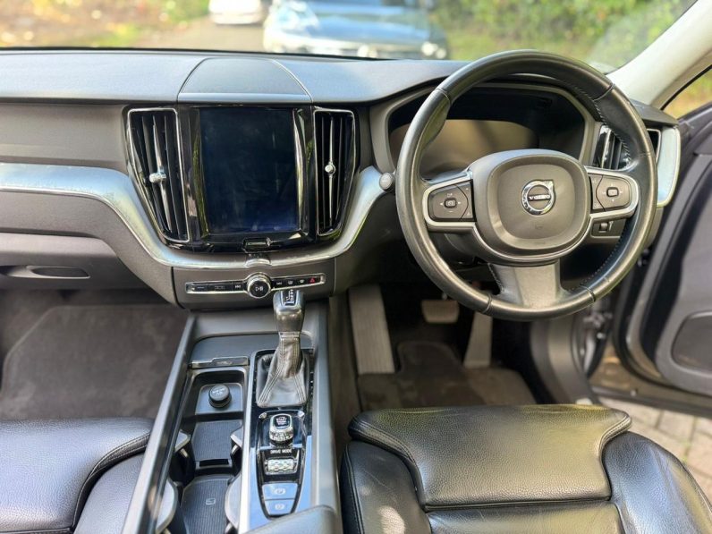 
								Volvo XC60 T5 full									