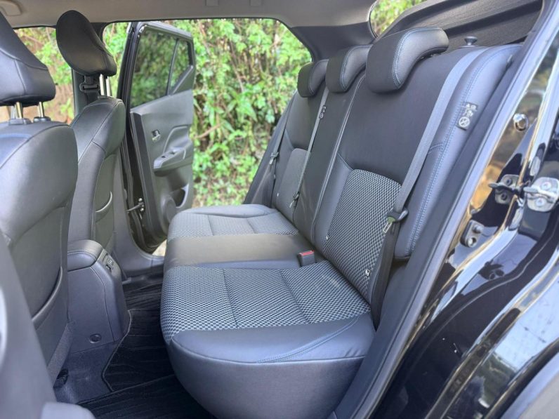 
								Nissan Kicks full									