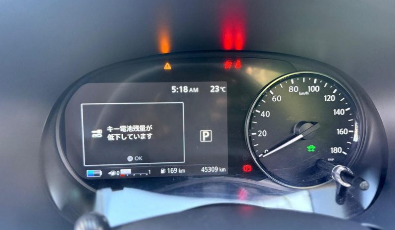 
								Nissan Kicks full									