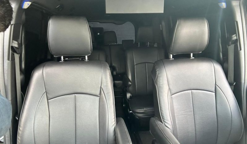 
								Toyota voxy full									