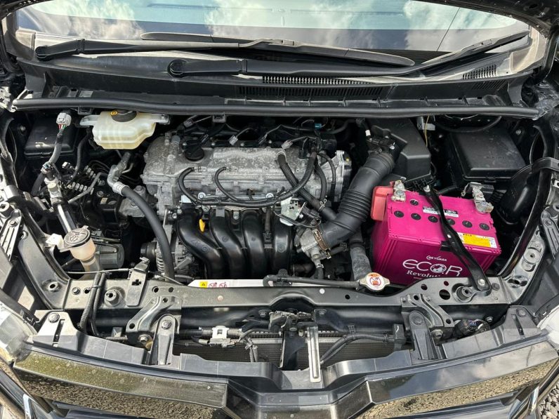 
								Toyota voxy full									