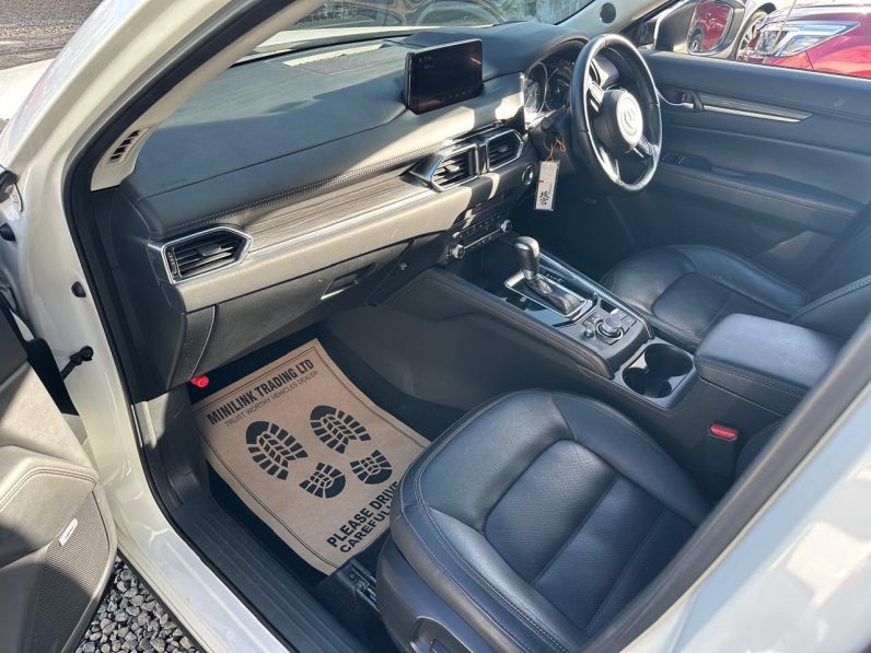 
								Mazda Cx-5 full									
