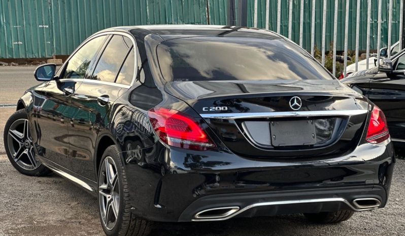 
								Mercedes-Benz C200 full									