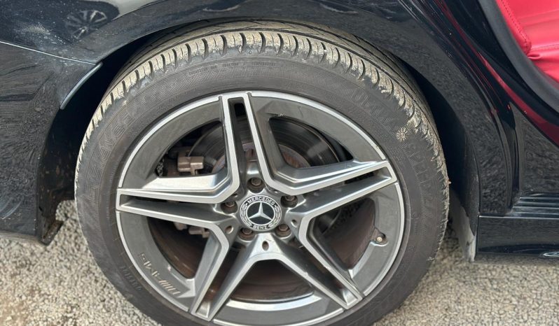 
								Mercedes-Benz C200 full									