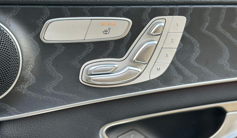 
								Mercedes-Benz C200 full									