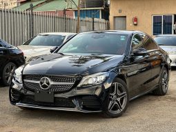 Mercedes-Benz C200