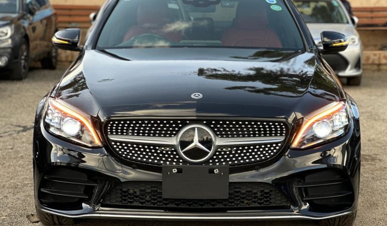 
								Mercedes-Benz C200 full									
