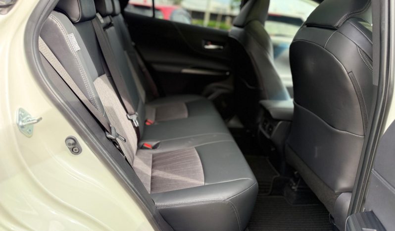 
								Toyota Harrier full									