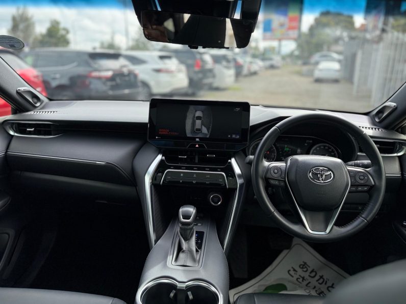 
								Toyota Harrier full									