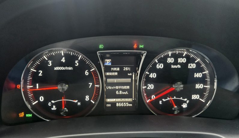 
								Toyota Crown Athelete full									