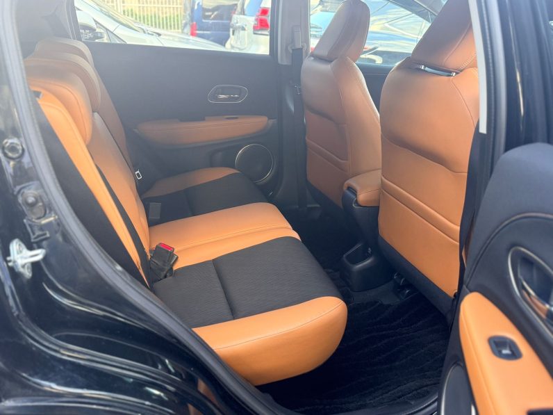 
								Honda Vezel full									
