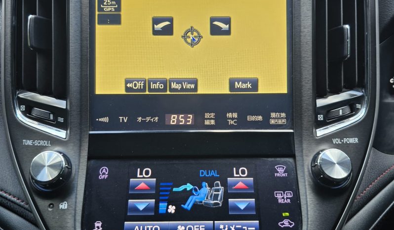 
								Toyota Crown Athelete full									