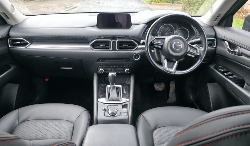 
								Mazda CX-5 full									