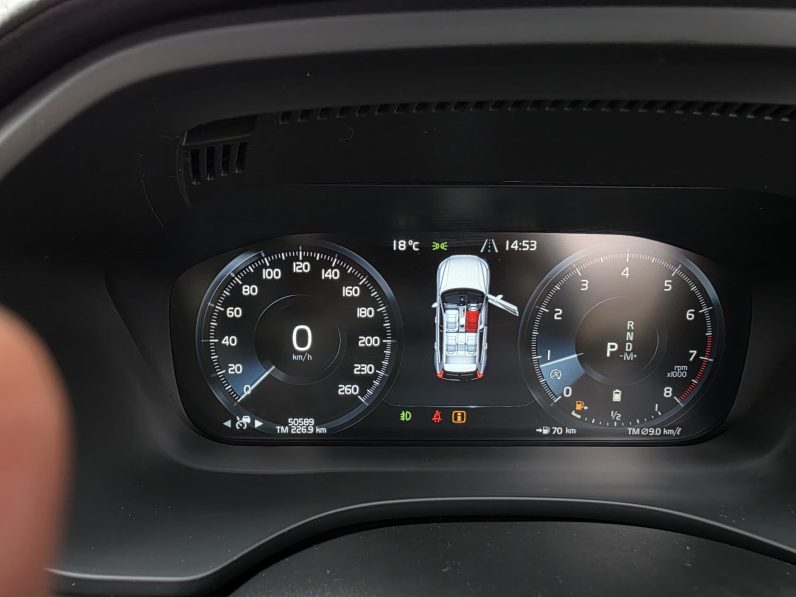 
								Volvo XC60 full									
