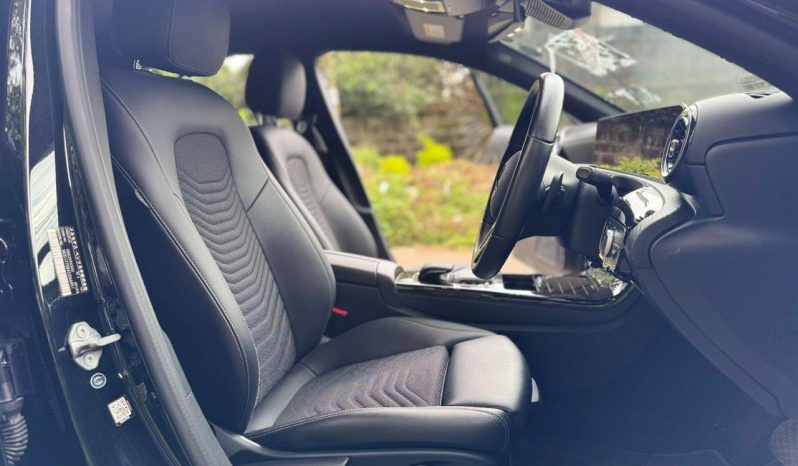 
								Mercedes-Benz A180 full									