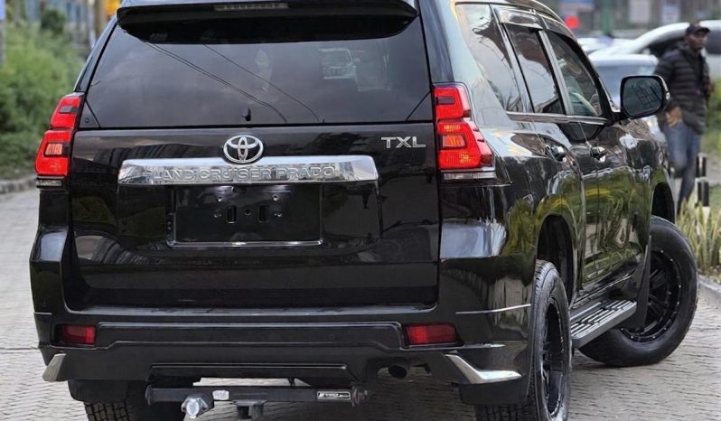 
								Toyota Land Cruiser Prado TXL full									