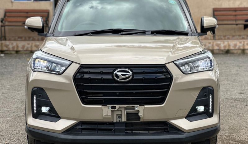 
								Daihatsu Rocky full									