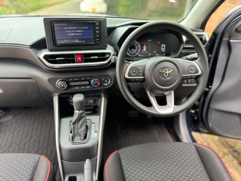 
								Toyota Raize full									
