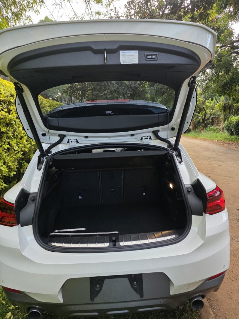 
								BMW X2 full									