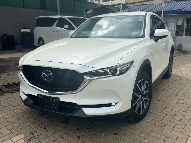 
								Mazda CX-5 full									