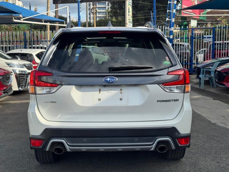 
								Subaru Forester SK5 full									