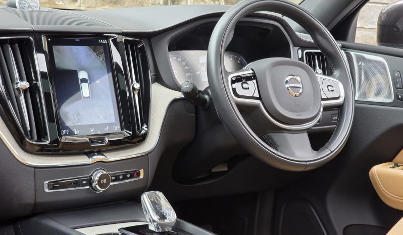 
								Volvo XC60 full									