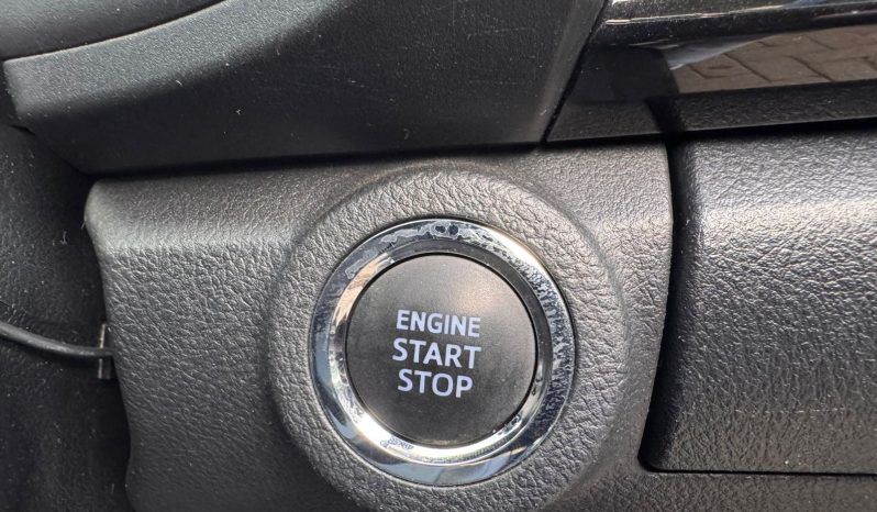 
								Toyota Hilux Z full									