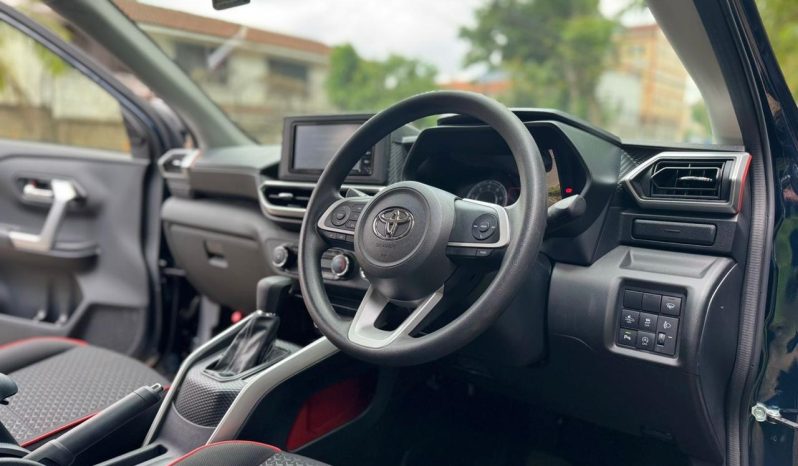
								Toyota Raize full									