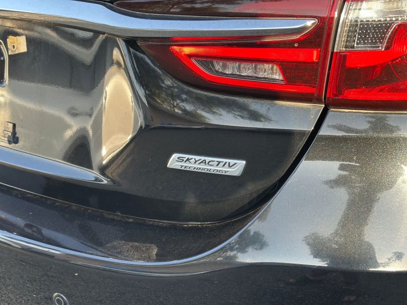 
								Mazda Atenza full									