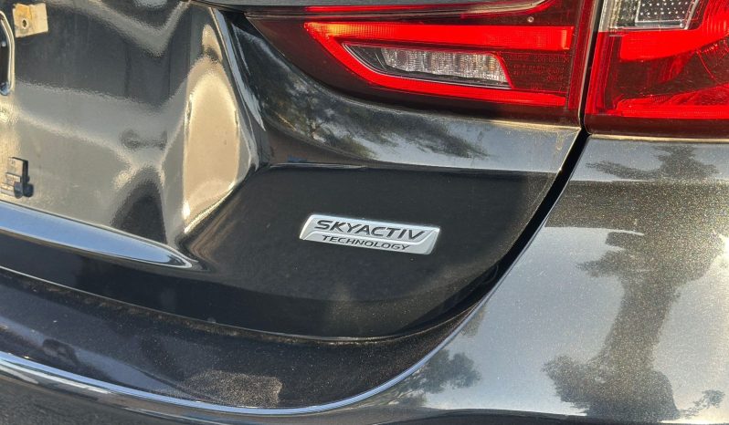 
								Mazda Atenza full									