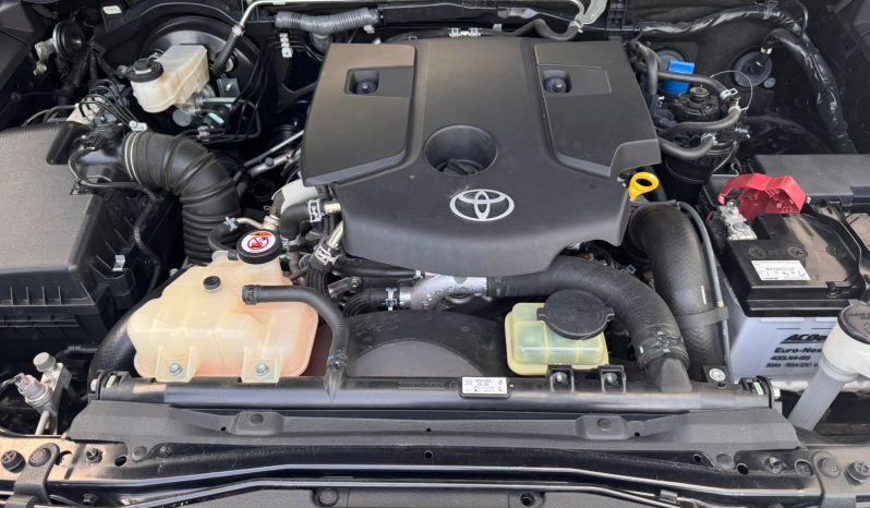 
								Toyota Hilux Z full									