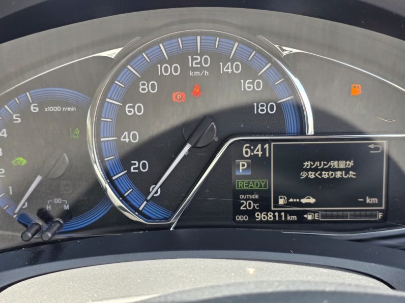 
								Toyota Fielder full									