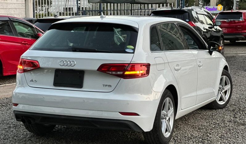 
								Audi A3 S-LINE full									