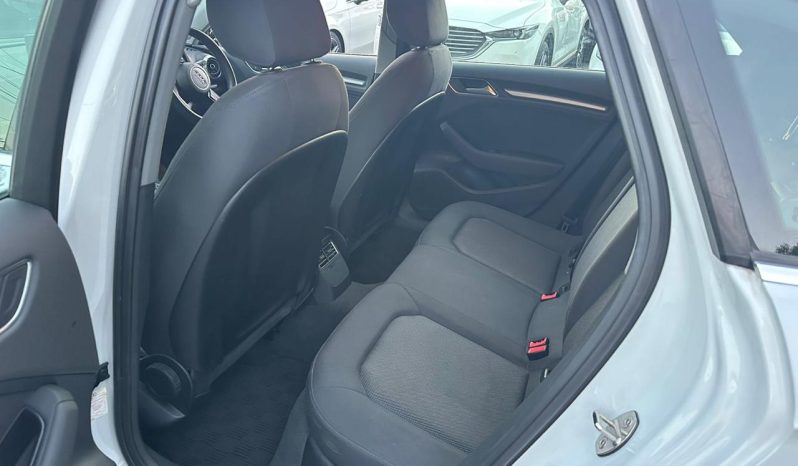 
								Audi A3 S-LINE full									