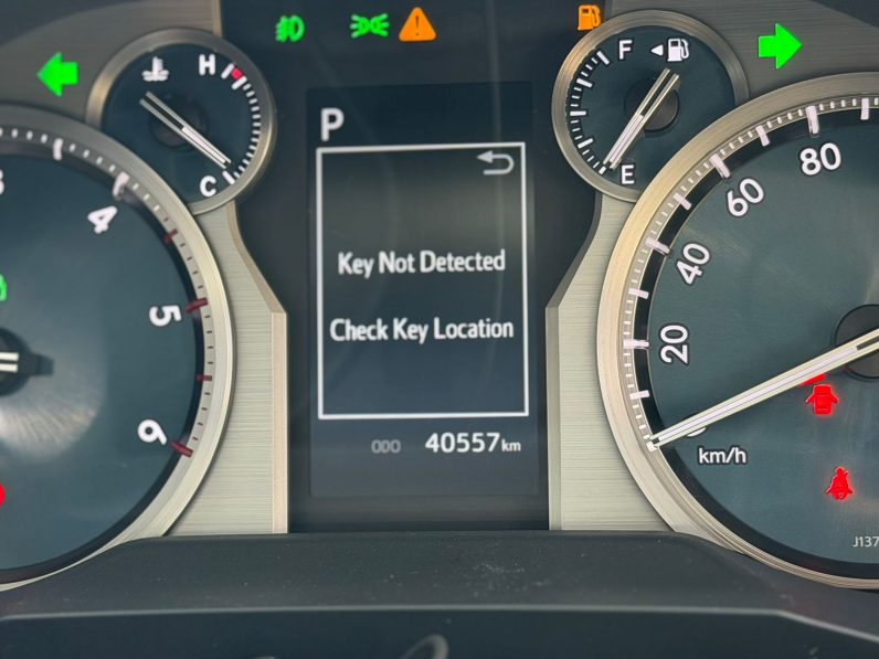 
								Toyota Land Cruiser Prado TXL full									