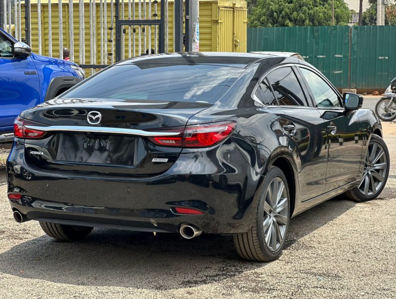 
								Mazda Atenza full									