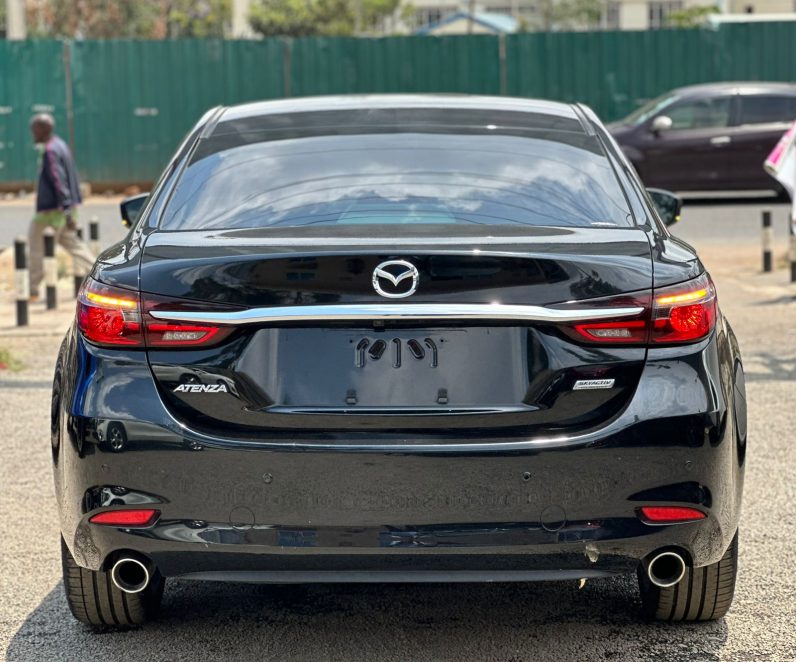 
								Mazda Atenza full									