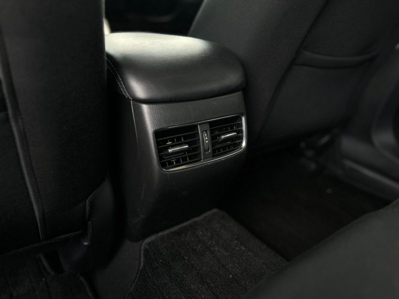 
								Mazda Atenza full									