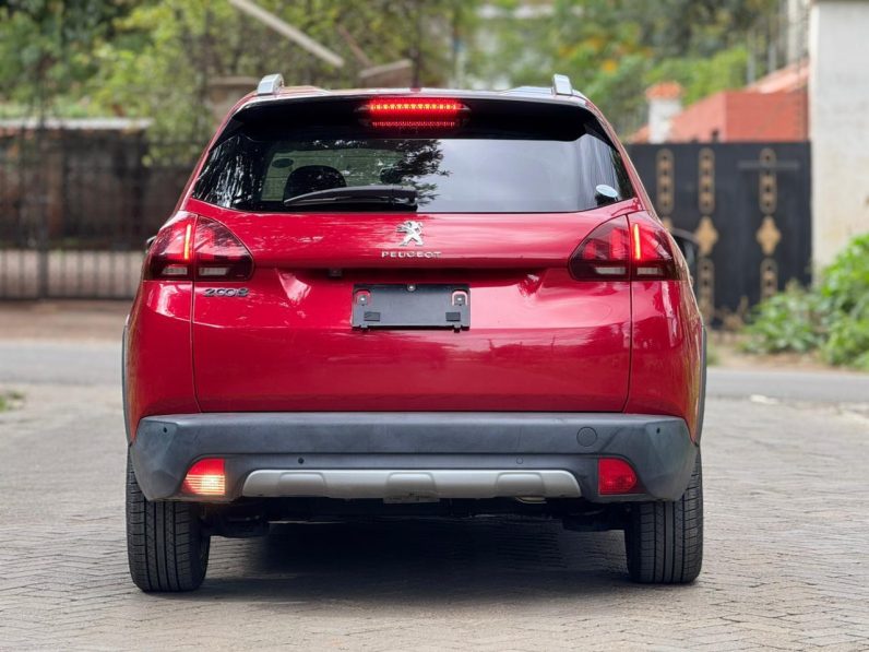 
								Peugeot 2008 full									