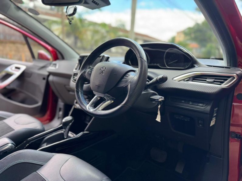 
								Peugeot 2008 full									