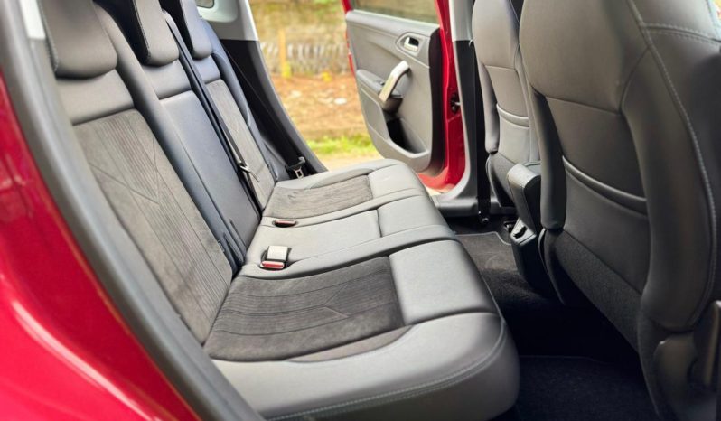 
								Peugeot 2008 full									