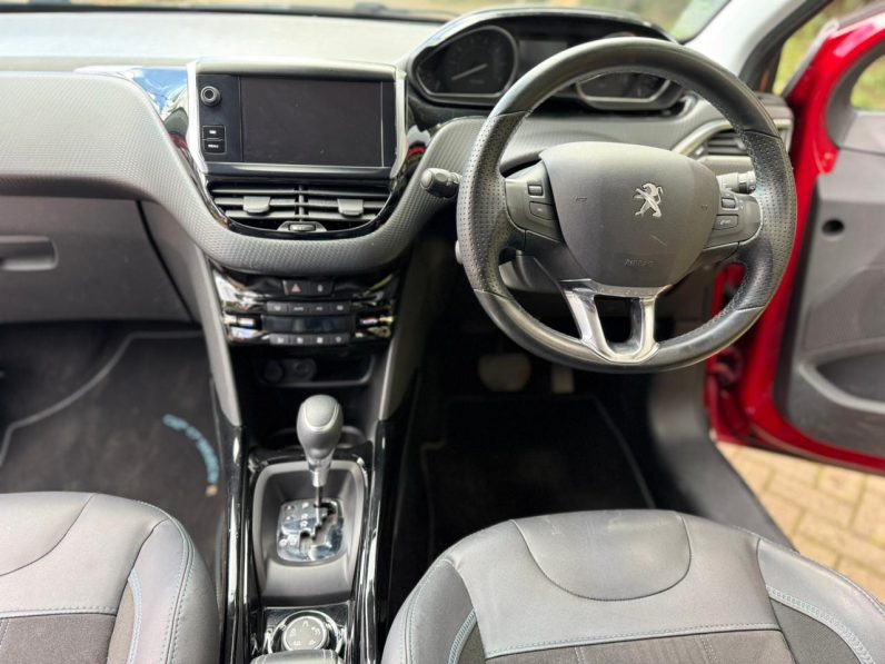 
								Peugeot 2008 full									
